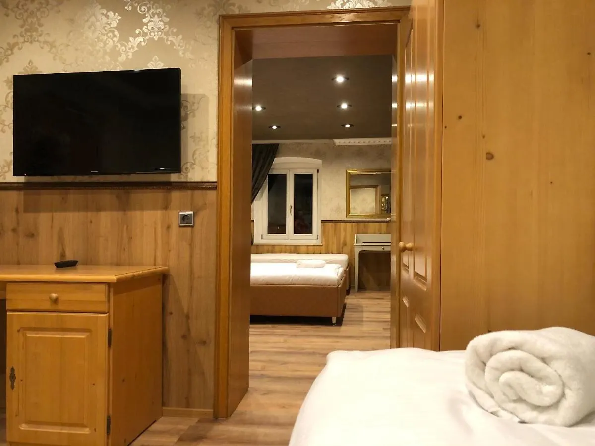 Hotel Golden Gapa 