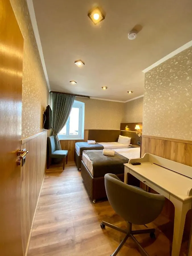 Hotel Golden Gapa 